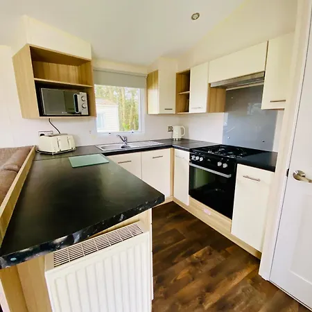 Newquay Retreat With Facilities On Your Doorstep